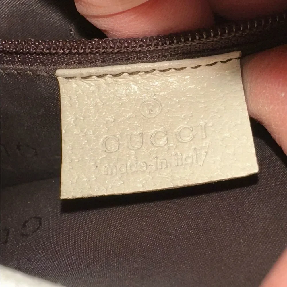 Gucci Tan and Cream Jackie Shoulder Bag with piston lock - Picture 11 of 15